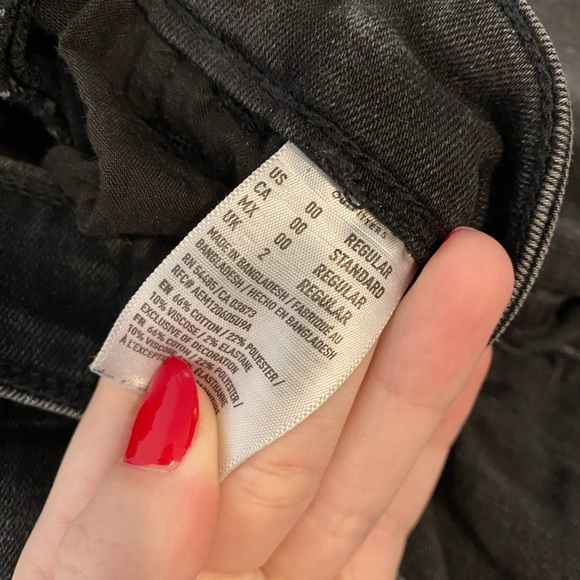 American Eagle Black Ripped Jeans - Picture 2 of 4